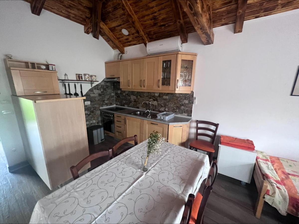Domacija Paternoster Ξενοδοχείο Litija Εξωτερικό φωτογραφία